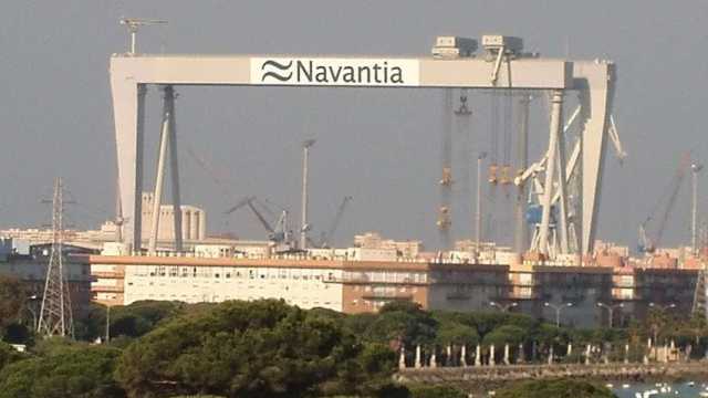Vista general de los astilleros de Navantia en Cádiz. (Foto: Wikimedia)